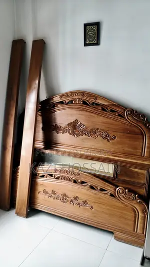 Solid Mahogany Wood Bed – Urgent Sale