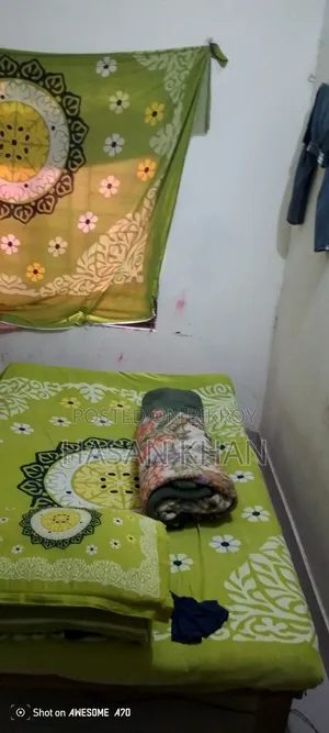 Semi double bed at a throwaway price