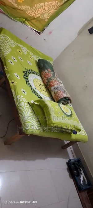 Semi double bed at a throwaway price