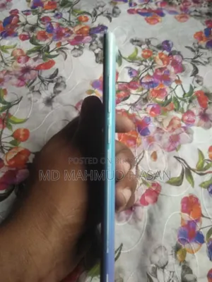 Vivo Y1s 32 GB Blue