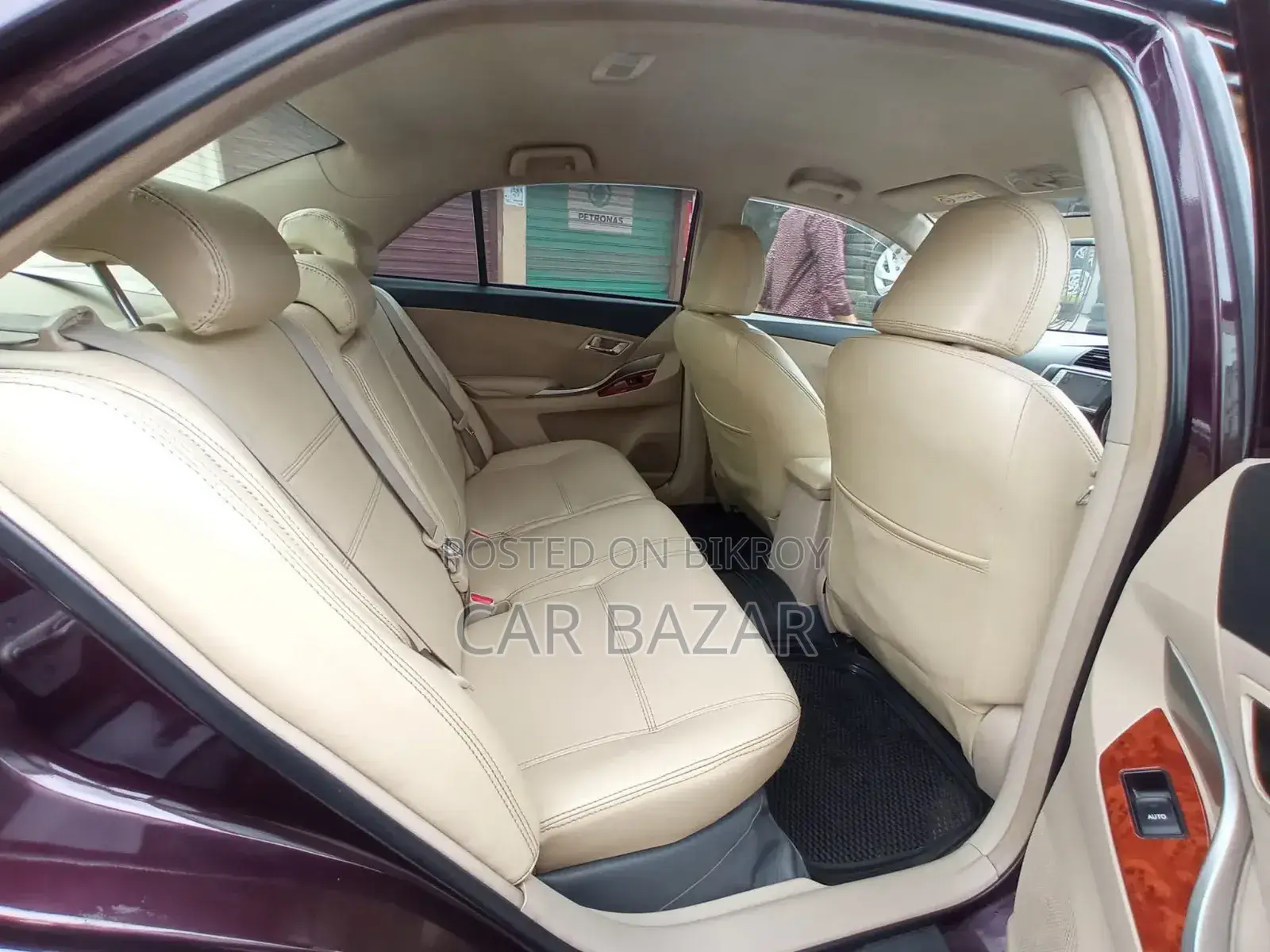 Toyota Premio 2014 Maroon