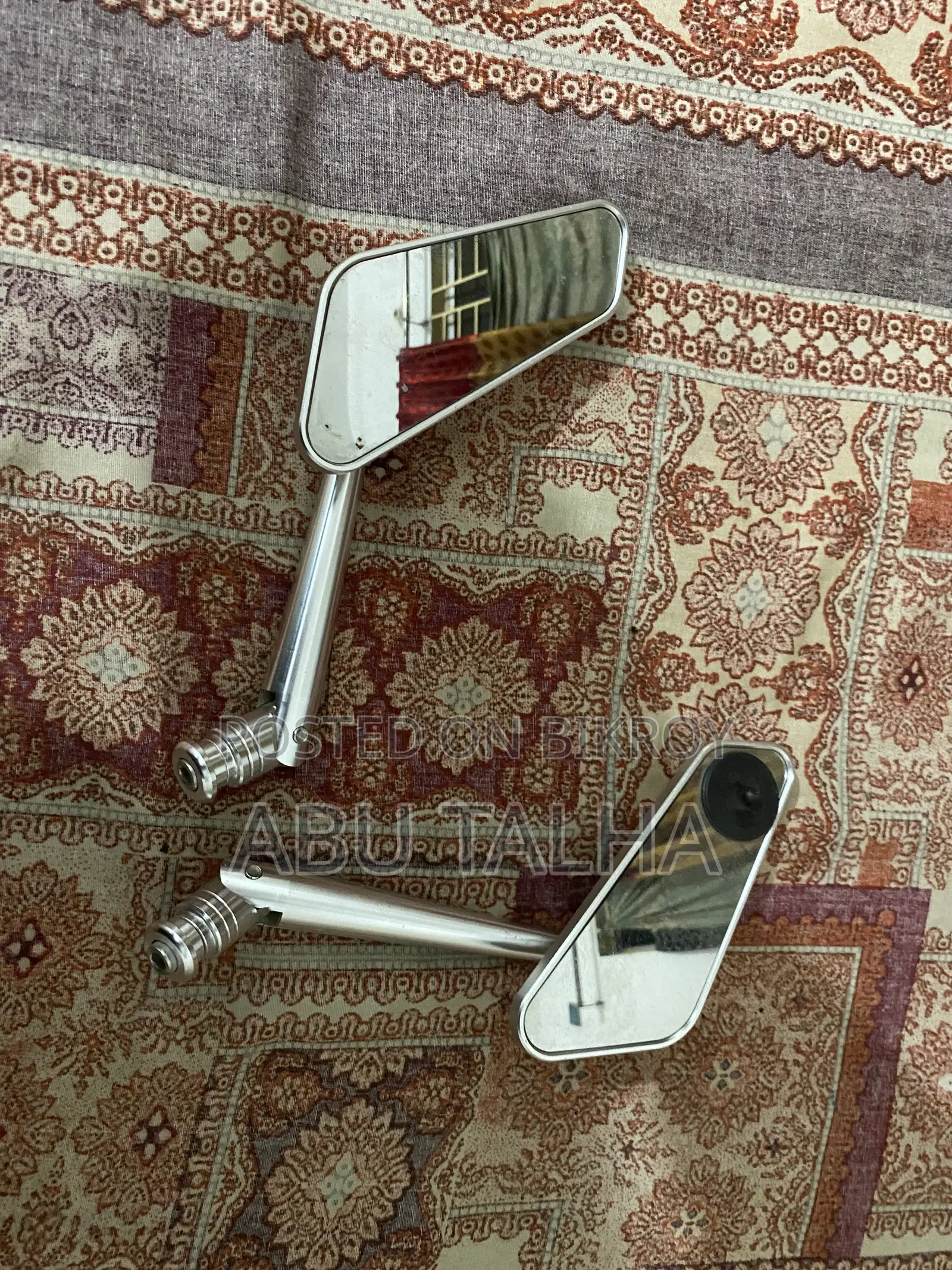 Bike Looking Glass