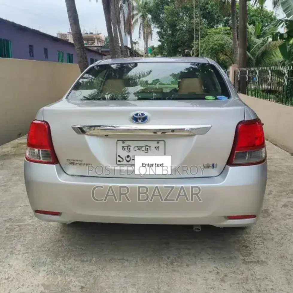 Toyota Axio 2013 Silver