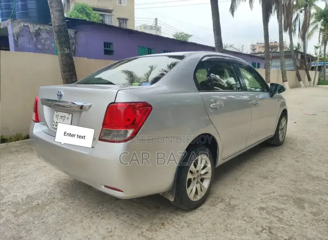 Toyota Axio 2013 Silver