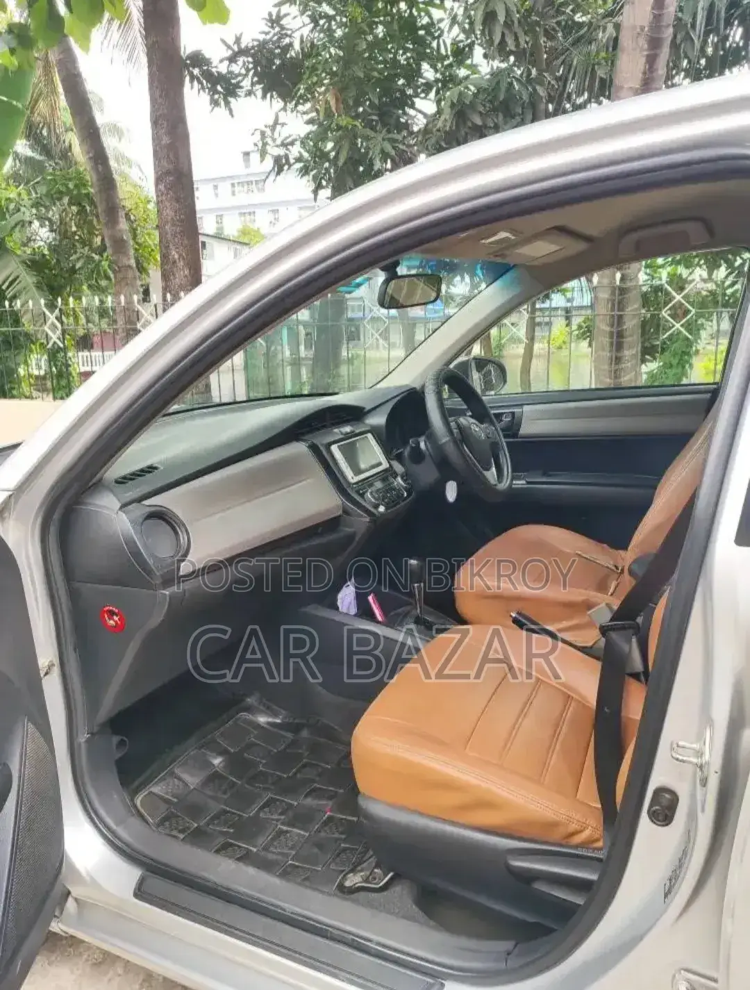 Toyota Axio 2013 Silver