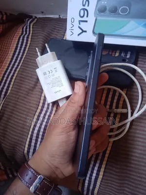 Vivo Y19s 128 GB Black