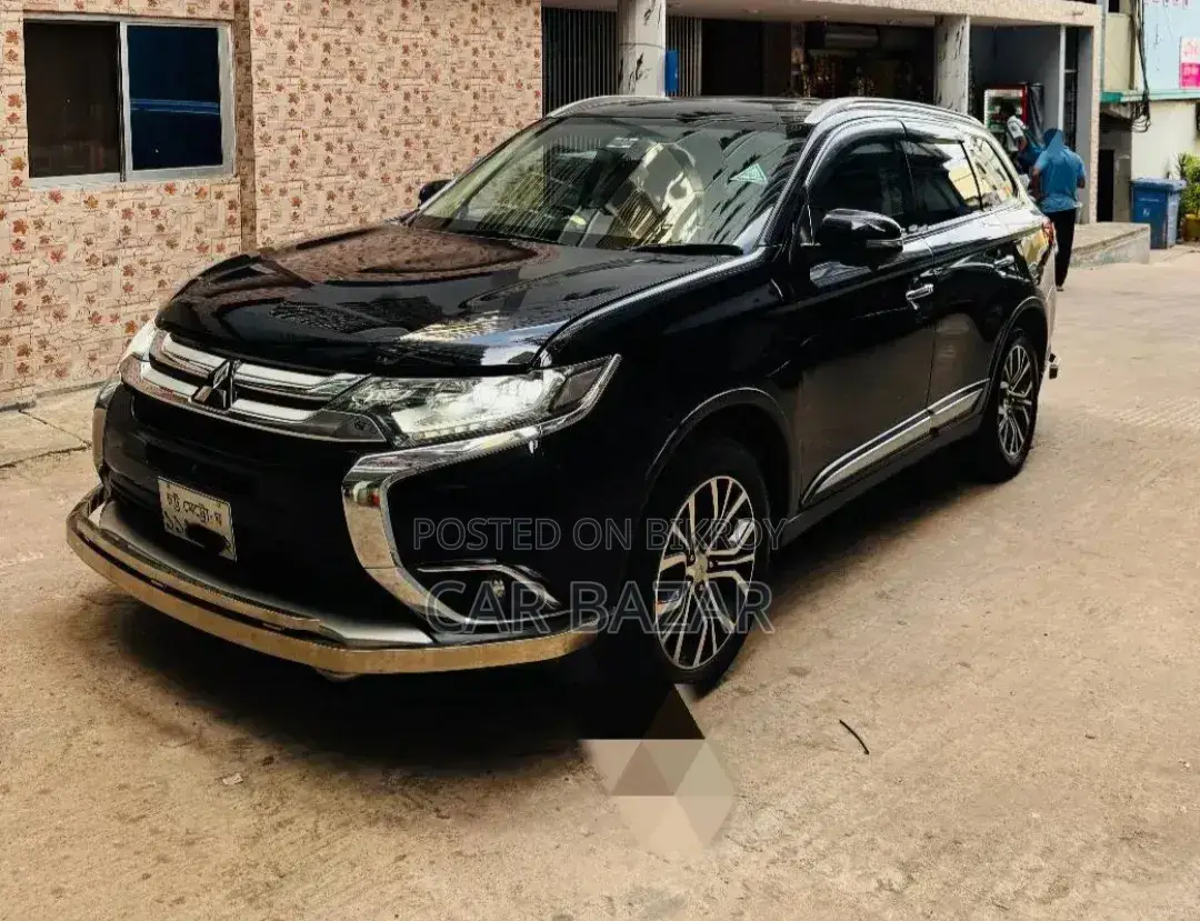 Mitsubishi Outlander 2015 Black