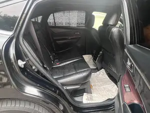 Toyota Harrier 2.0 Four-Wheel Drive 2014 Black
