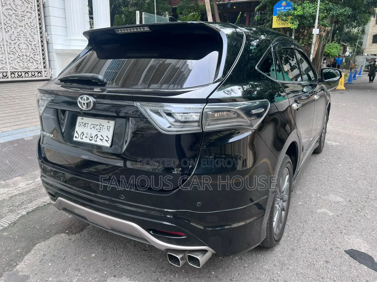 Toyota Harrier 2.0 Four-Wheel Drive 2014 Black