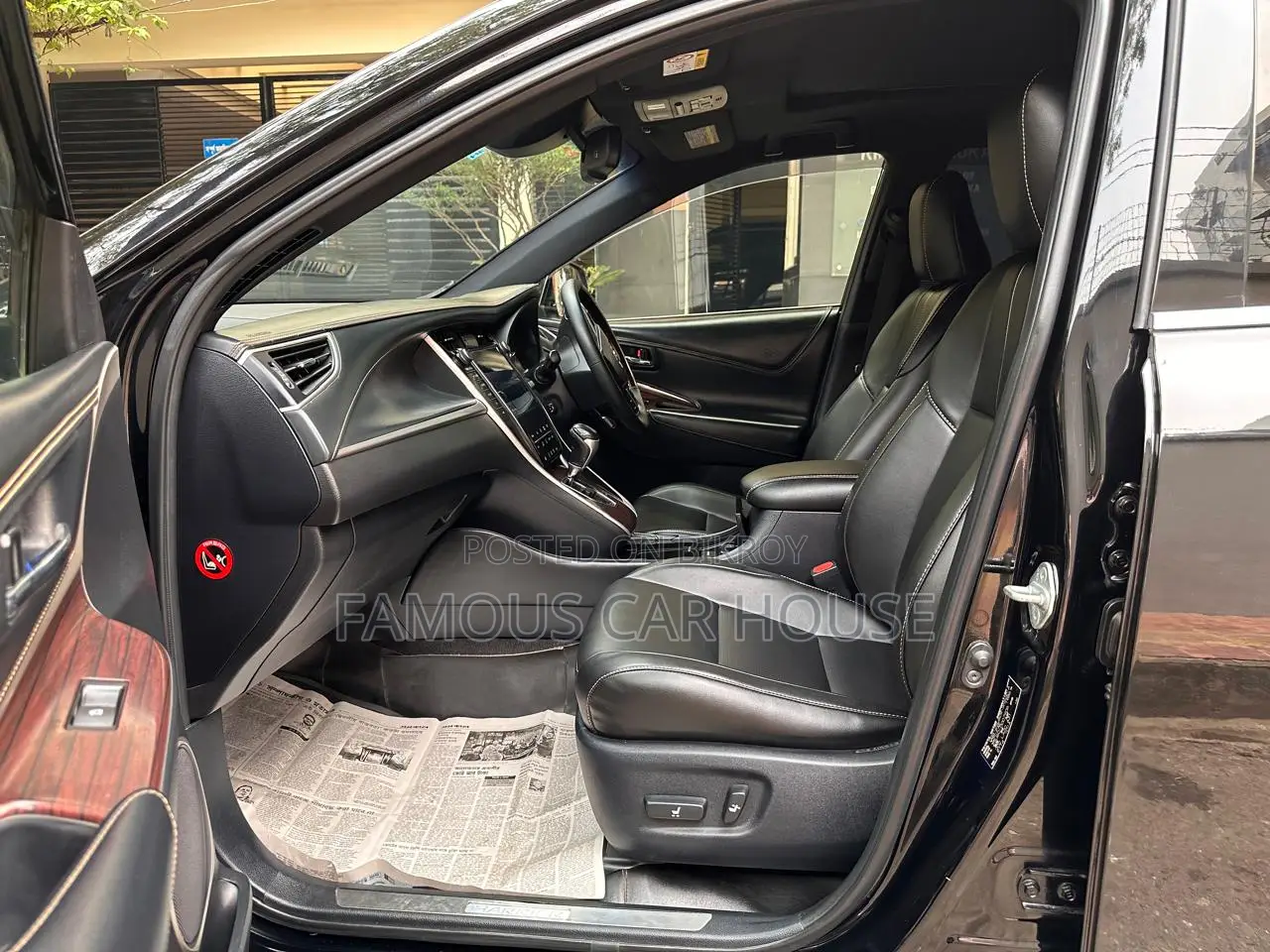 Toyota Harrier 2.0 Four-Wheel Drive 2014 Black