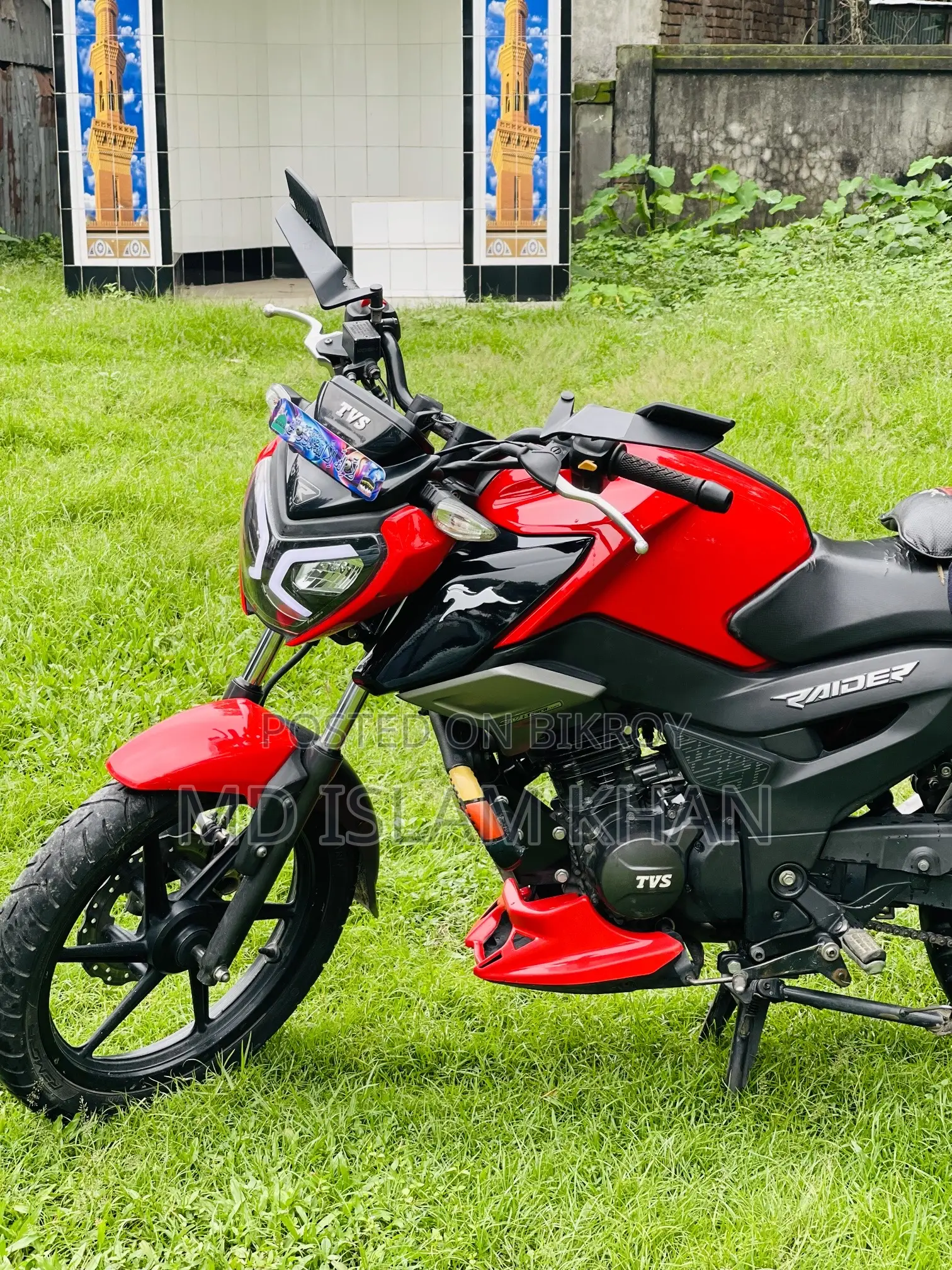 TVS Raider 125 2023 Red