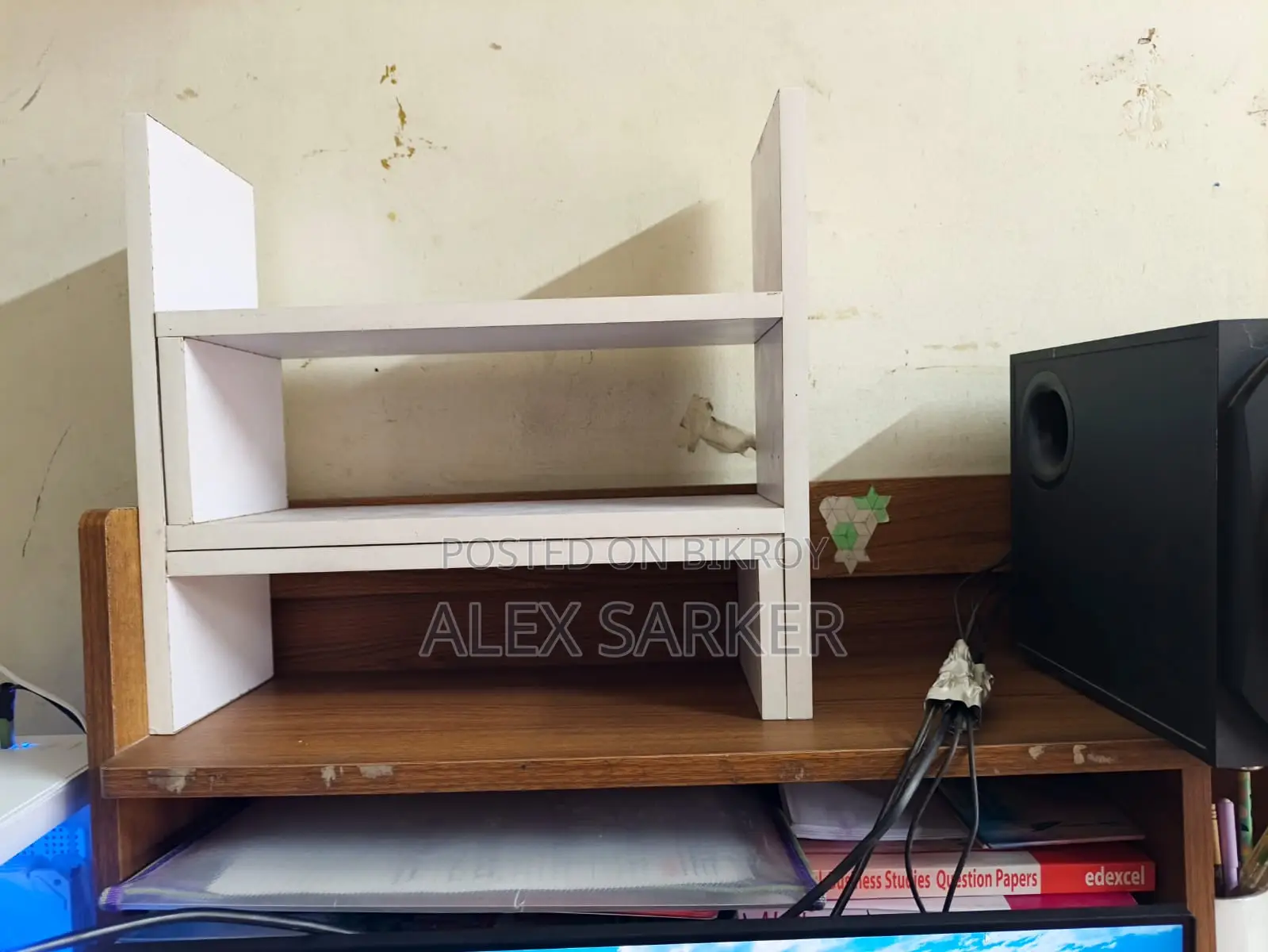 Good Quality Table Extender/Book Shelf