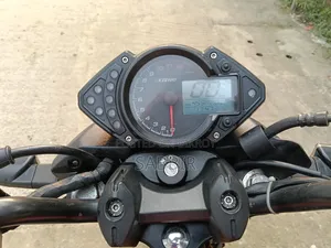 কিওয়ে আরকেএস ১০০ ২০১৯ কালো