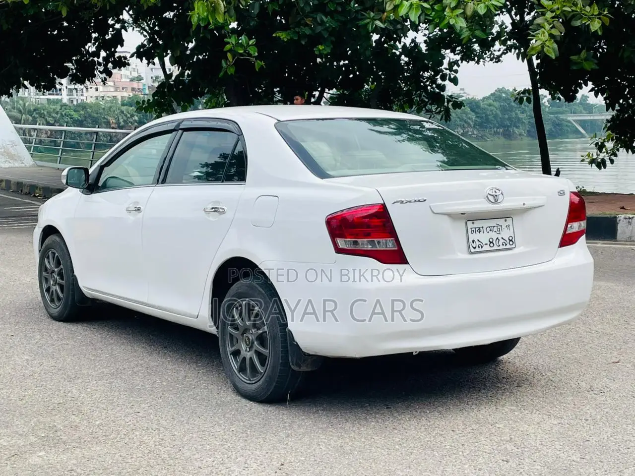 New Toyota Axio 2010 White