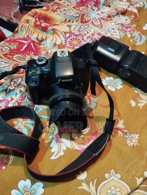 Canon 750 D Flash