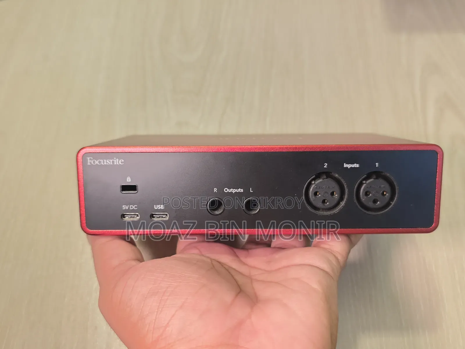 Focusrite Scarlett 2i2 Studio 4th Gen
