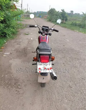 Honda 2004 Red