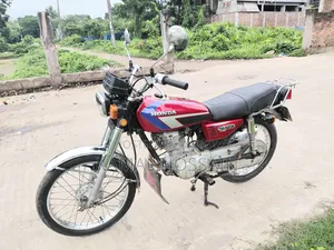 Honda 2004 Red