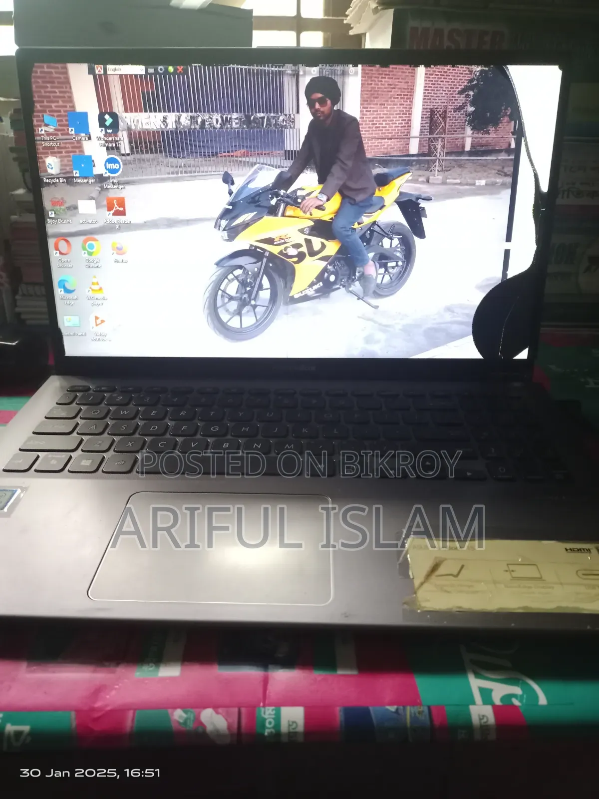 Laptop Asus VivoBook S15 S530UN 8GB Intel Core i3 HDD+SSD 512GB