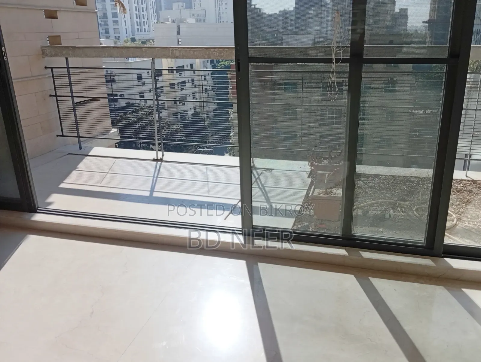4-Bedroom Apartment in Gulshan for Rent
