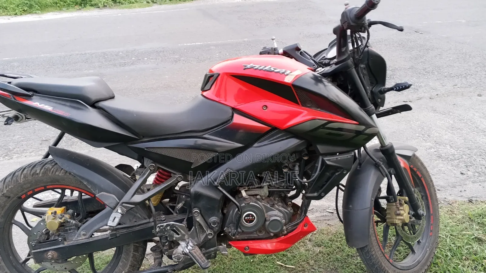 Bajaj Pulsar NS 160 2021 Red