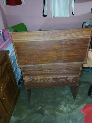 Partex Reading Table