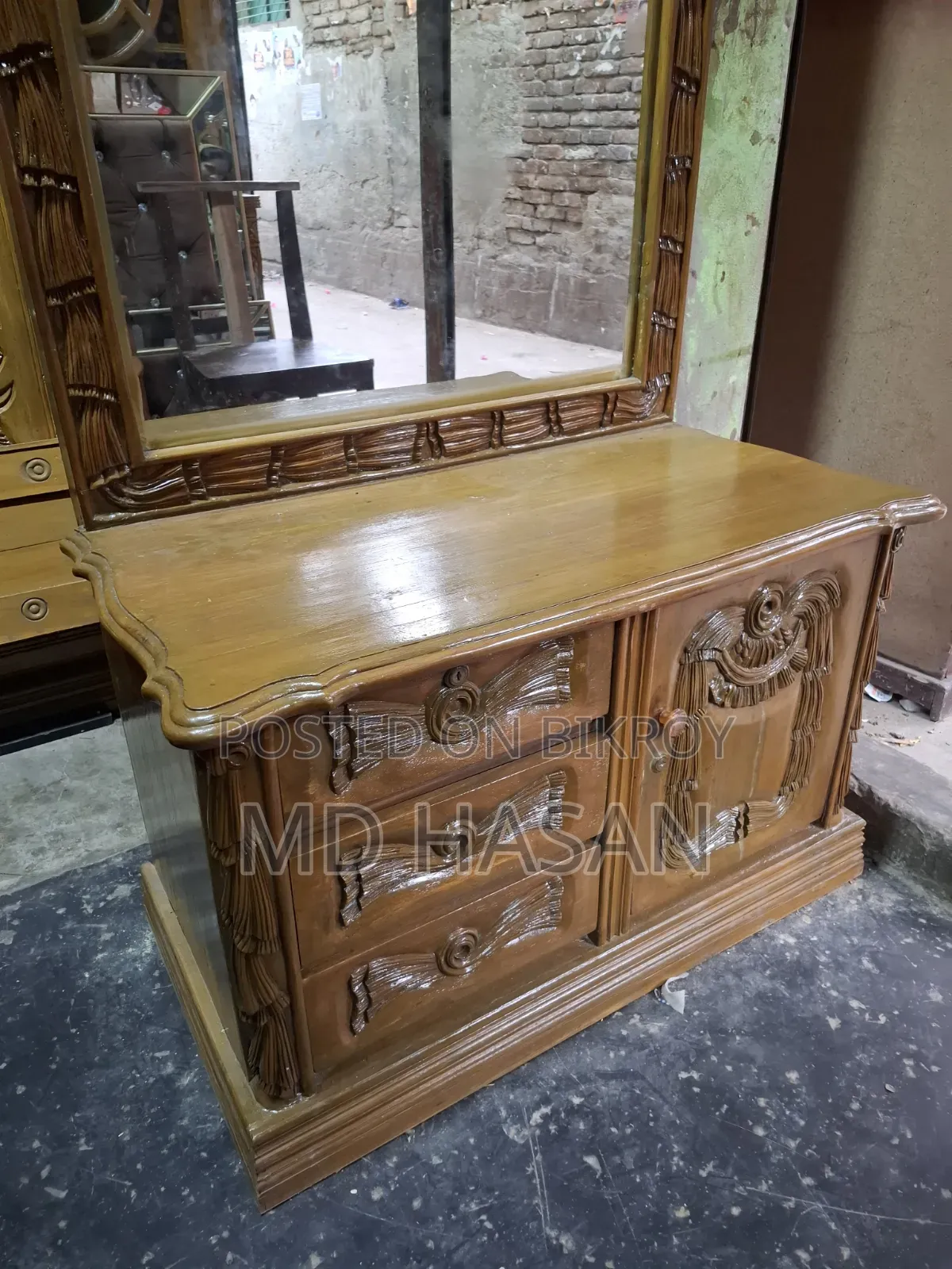 Dressing Table