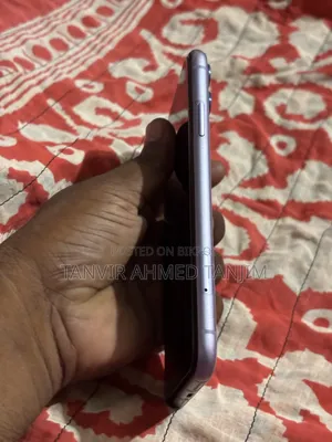 Apple iPhone 11 64 GB Purple