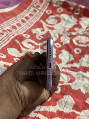 Apple iPhone 11 64 GB Purple