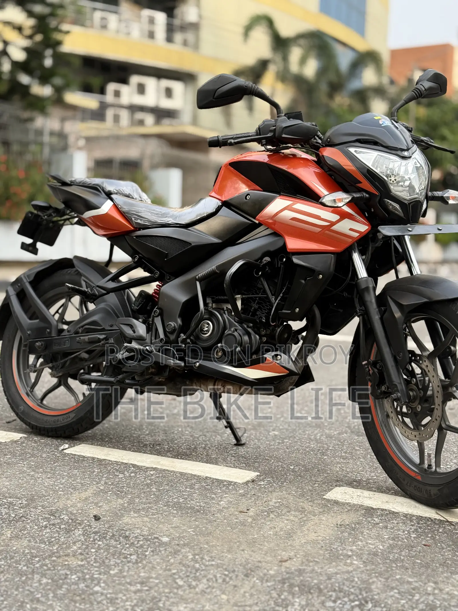 Bajaj Pulsar NS125 2024 Orange