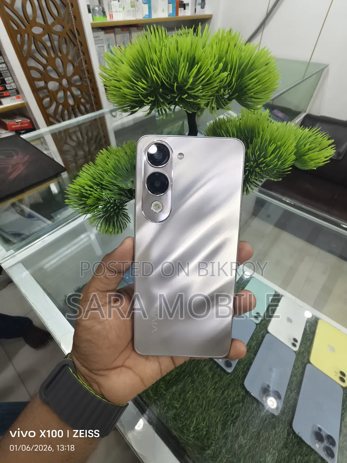 Vivo Y19 128 GB Silver
