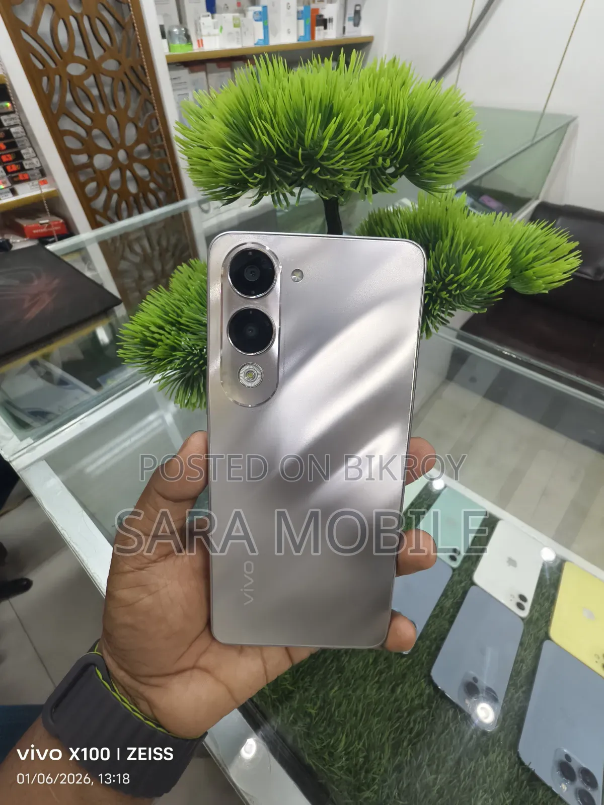 Vivo Y19 128 GB Silver