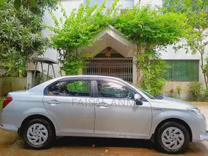Toyota Axio 1.5 Hybrid 2WD 2020 Silver