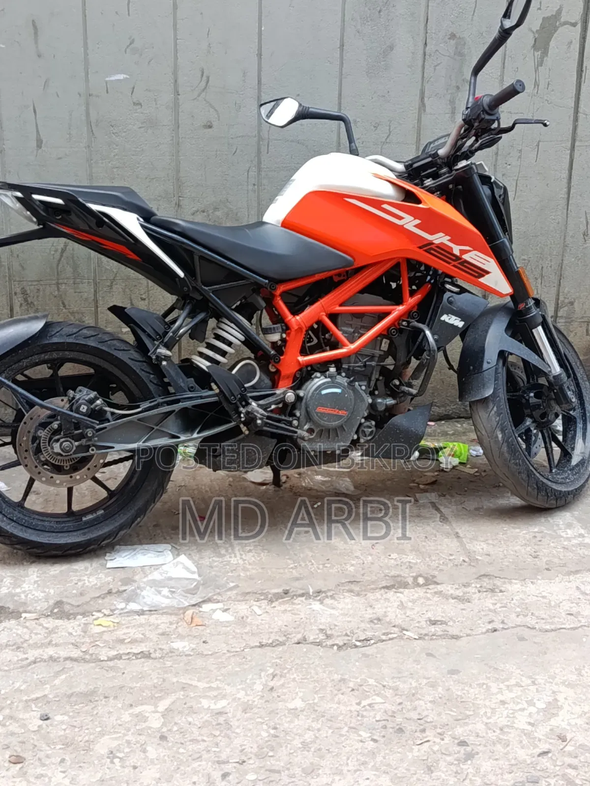 New KTM Duke 125 2022 White