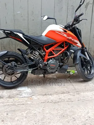 New KTM Duke 125 2022 White