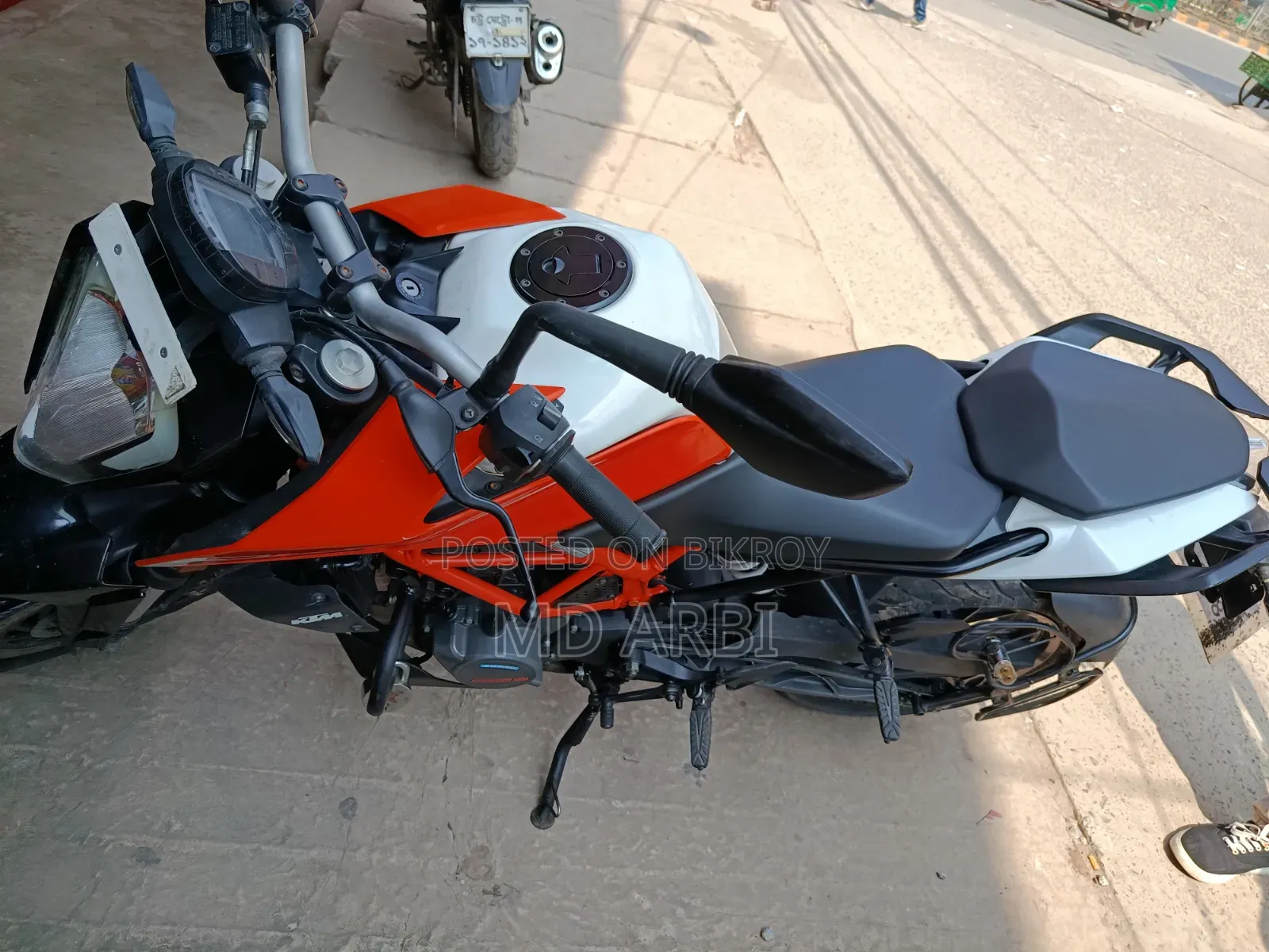 New KTM Duke 125 2022 White