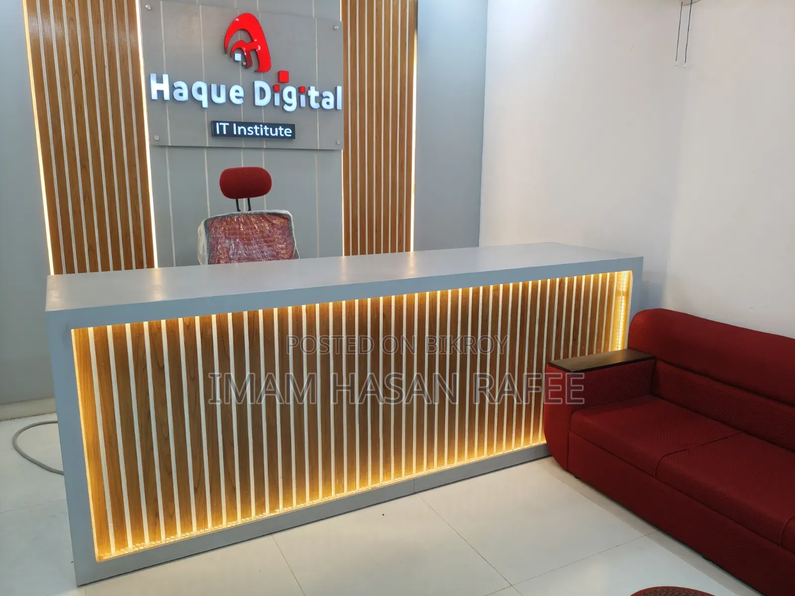 1500 square feet fully decorated office for sale.