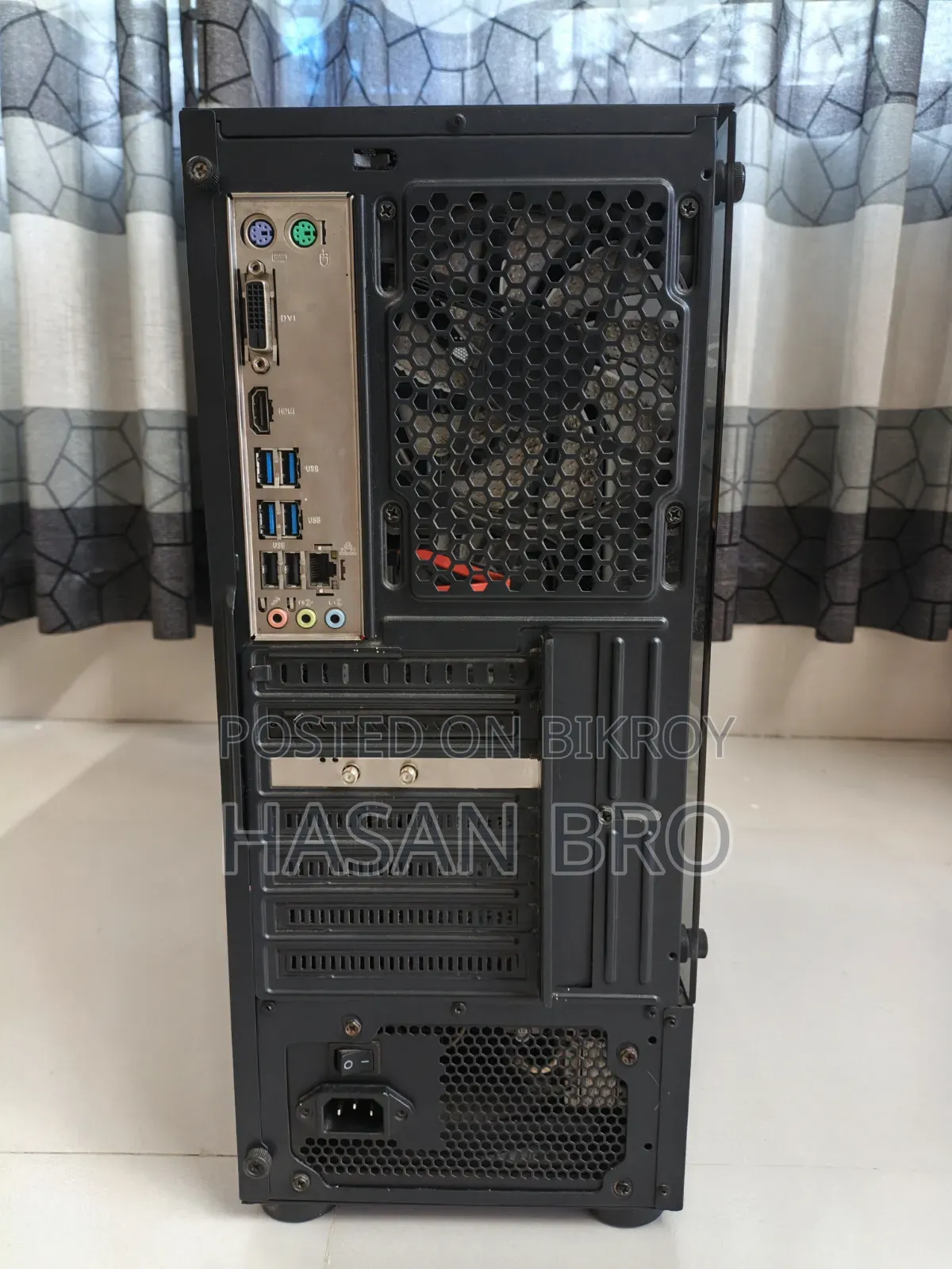 Desktop Computer 8GB AMD Ryzen 5 SSD 250GB