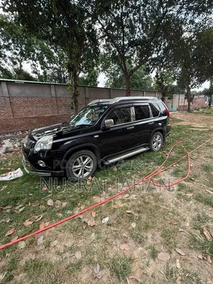 New Nissan X-Trail 2011 Black
