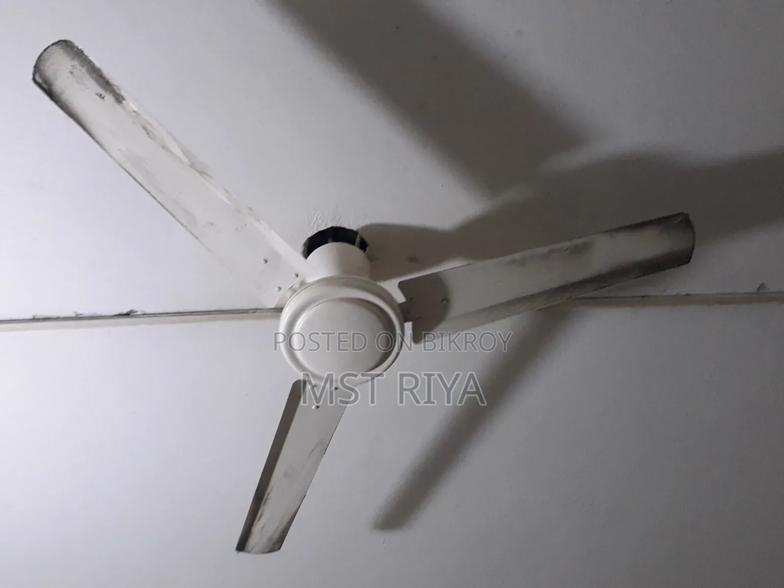 ফ্যান বিক্রি করবো