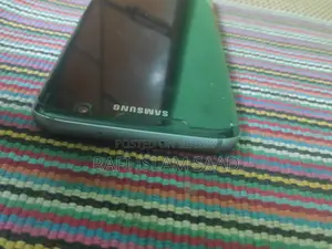 স্যামসাং গ্যালাক্সি এস৭ এজ ৬৪ জিবি ব্ল্যাক