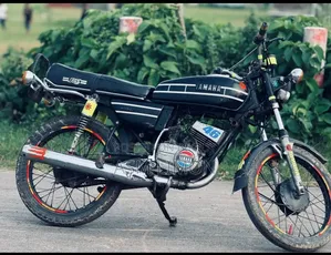 Yamaha 1997 Black