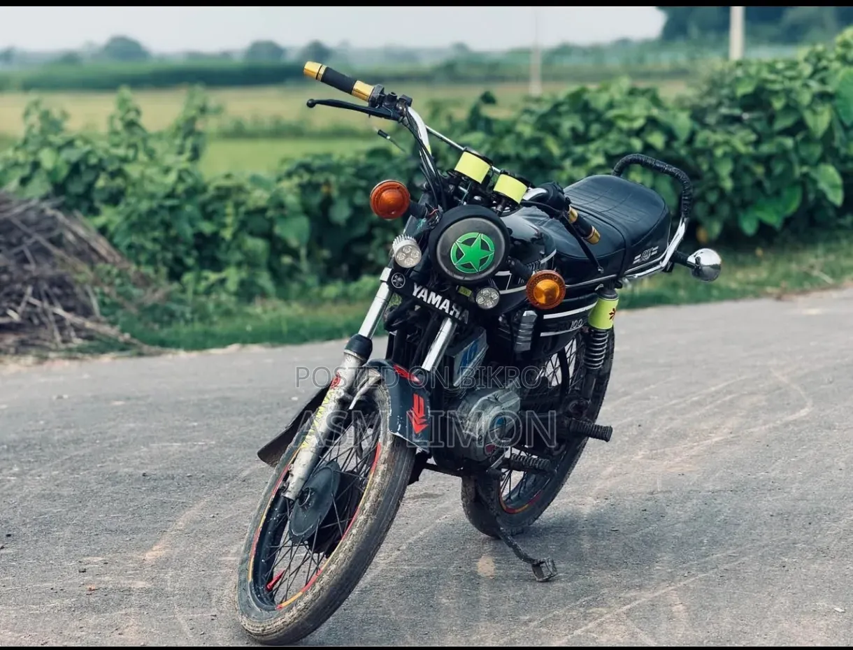 Yamaha 1997 Black