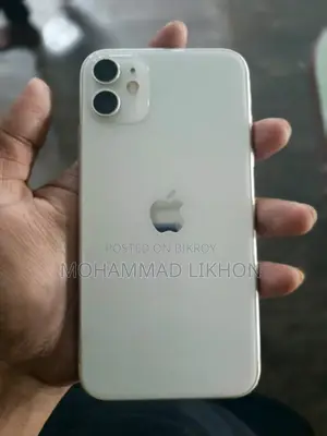 New Apple iPhone 11 128 GB White