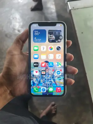 New Apple iPhone 11 128 GB White