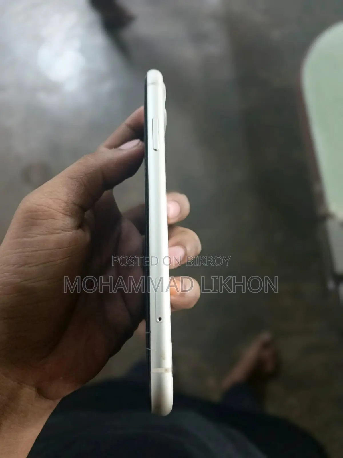 New Apple iPhone 11 128 GB White