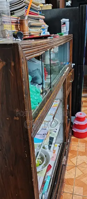 Everything is fine, just missing the glass
