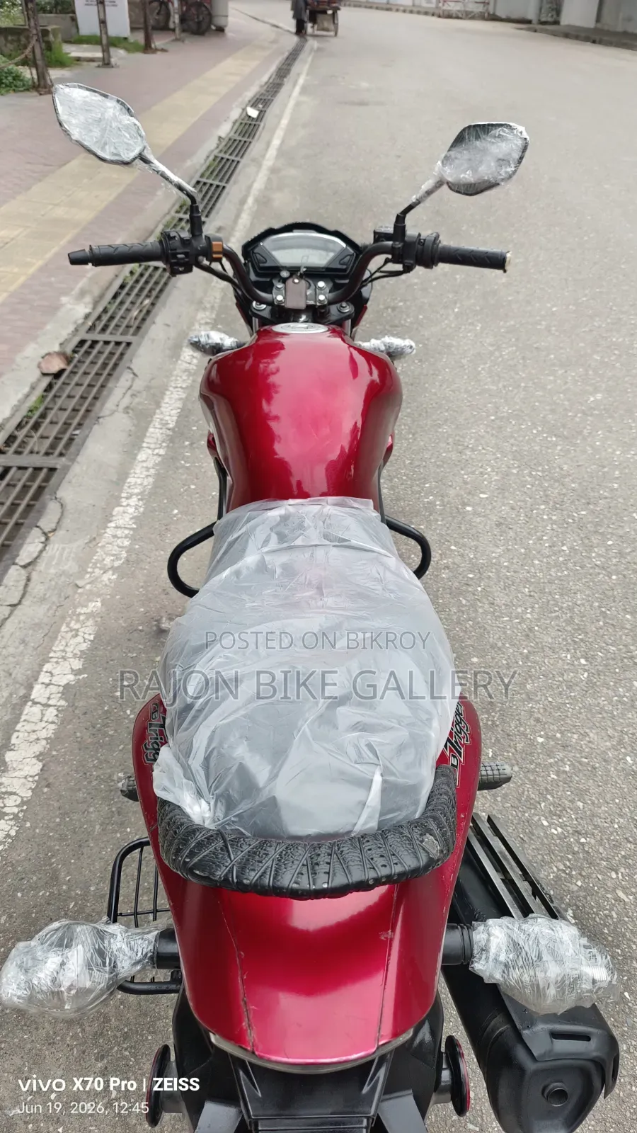 Honda CB 2016 Red
