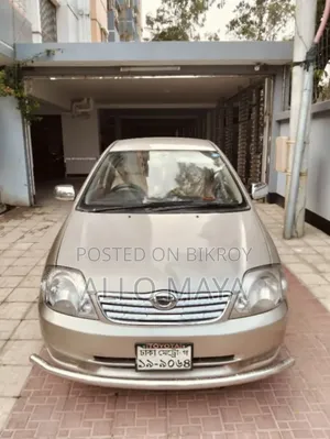 Toyota Corolla 2002 Gold