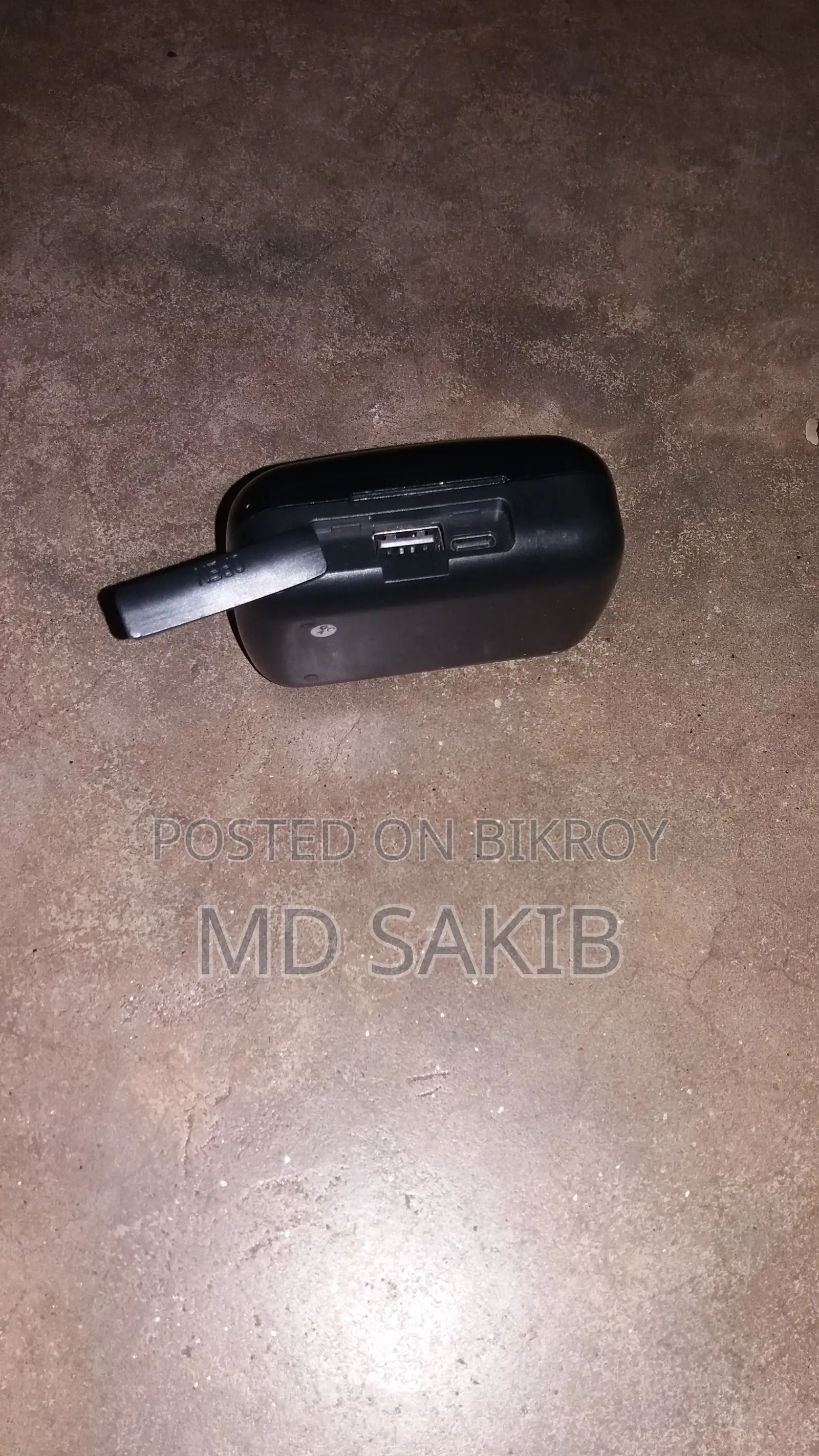 Airbuds M10